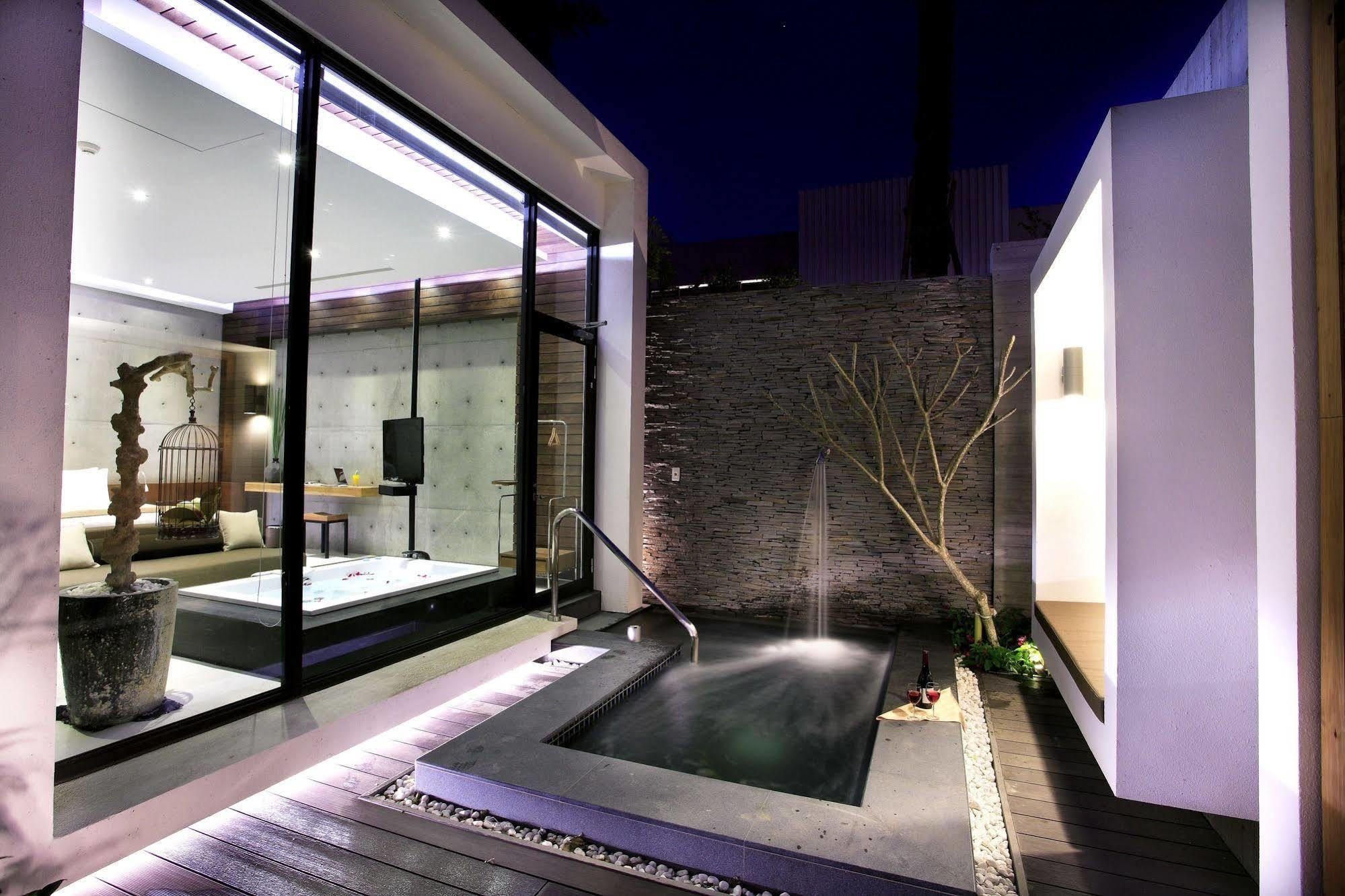 H Villa Inn Tainan Luaran gambar