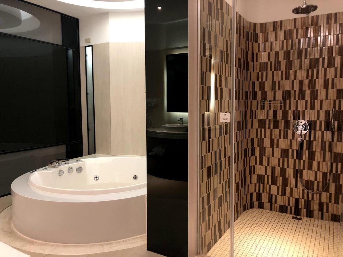 H Villa Inn Tainan Luaran gambar
