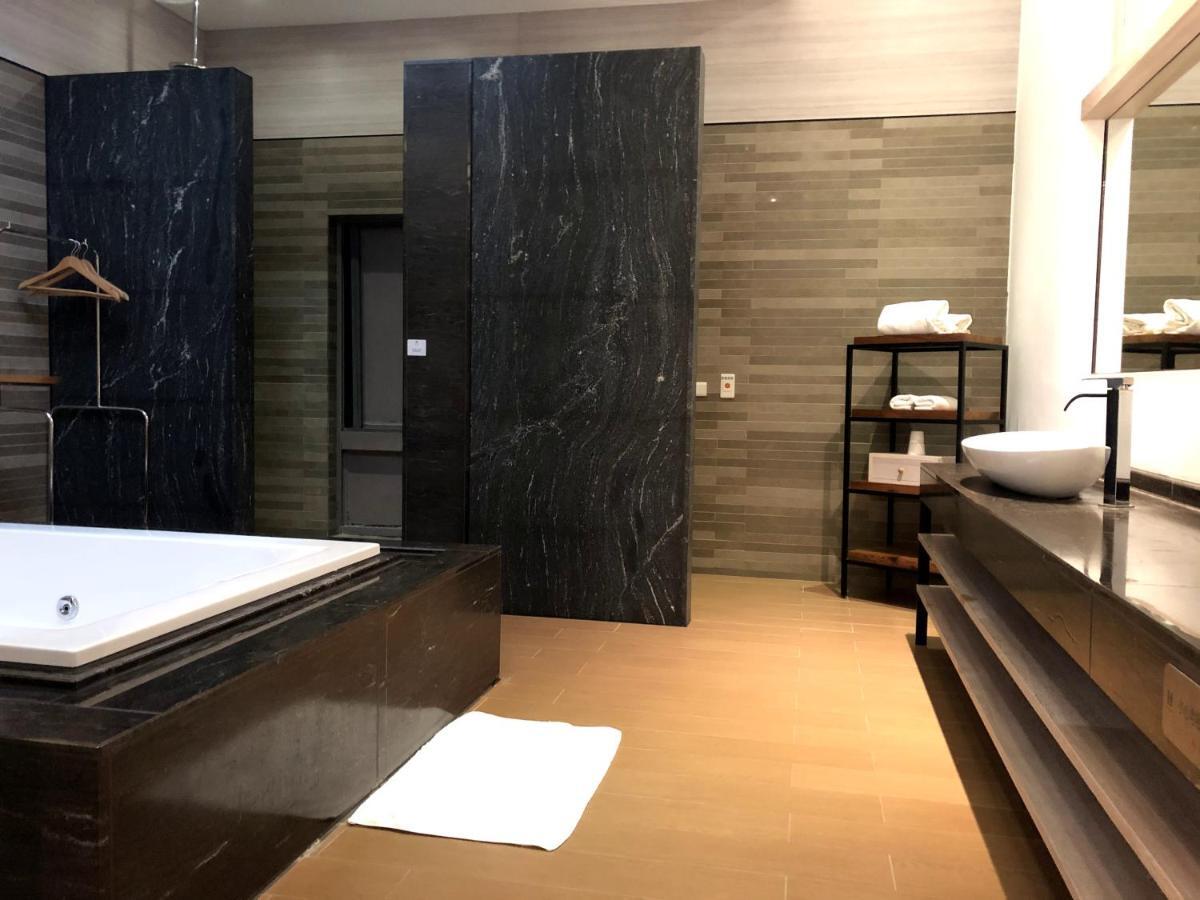 H Villa Inn Tainan Luaran gambar